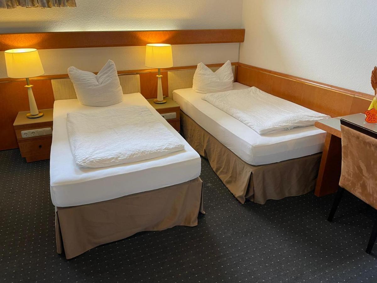 Gaestezimmer Gasthof Becker 호텔 Wulfrath 외부 사진