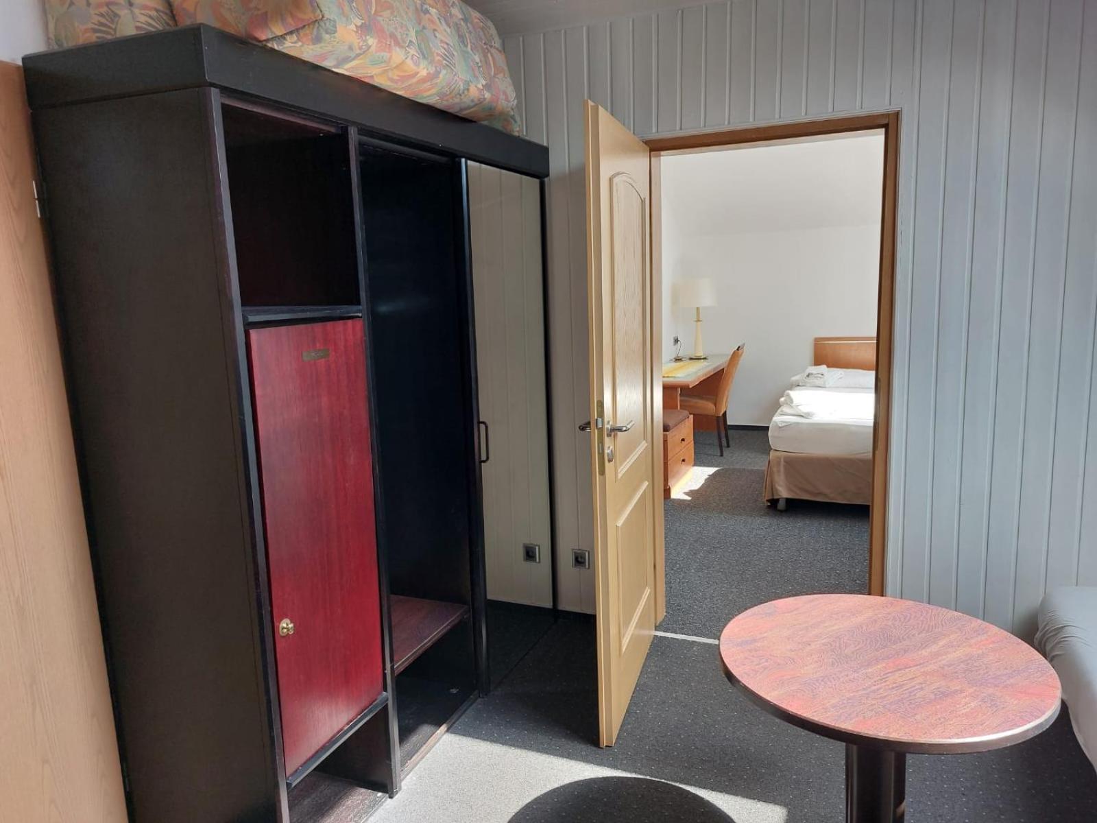 Gaestezimmer Gasthof Becker 호텔 Wulfrath 외부 사진