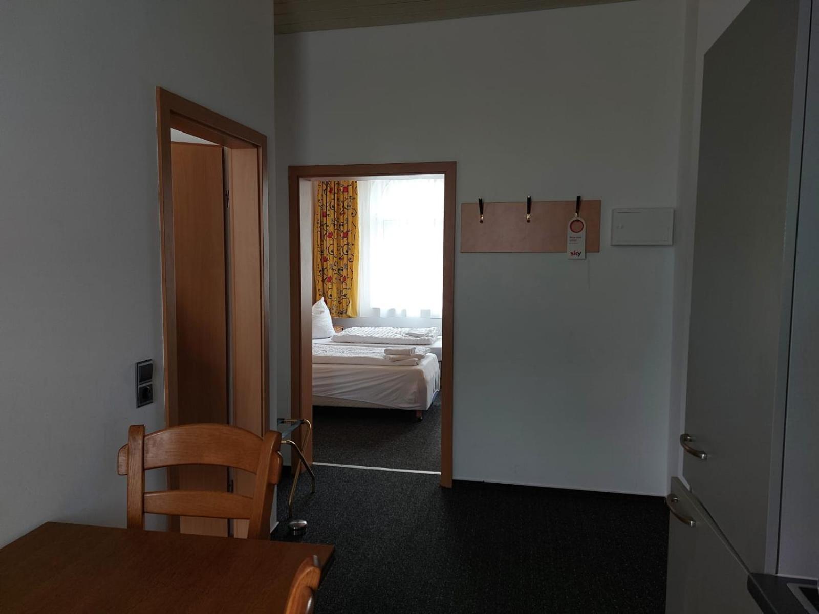 Gaestezimmer Gasthof Becker 호텔 Wulfrath 외부 사진