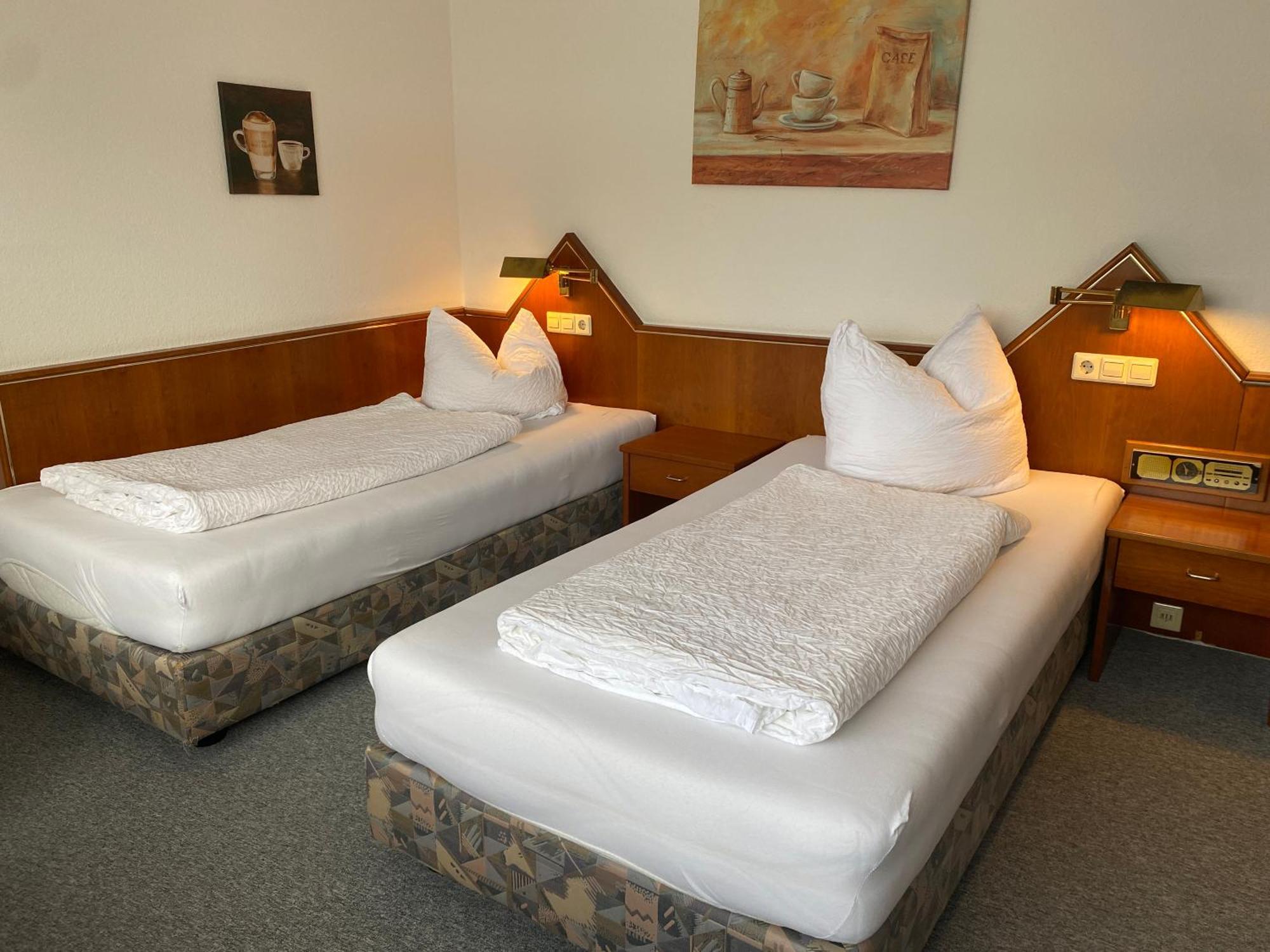 Gaestezimmer Gasthof Becker 호텔 Wulfrath 외부 사진