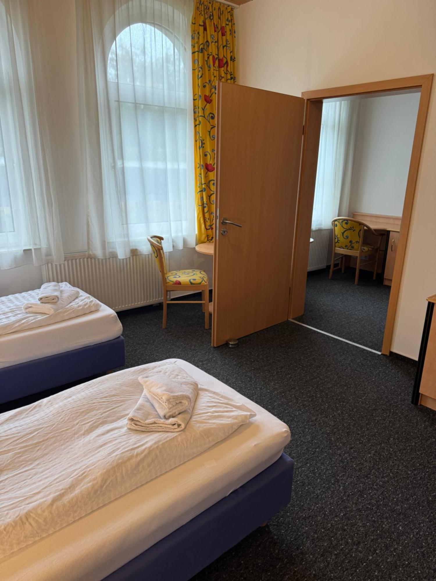 Gaestezimmer Gasthof Becker 호텔 Wulfrath 외부 사진