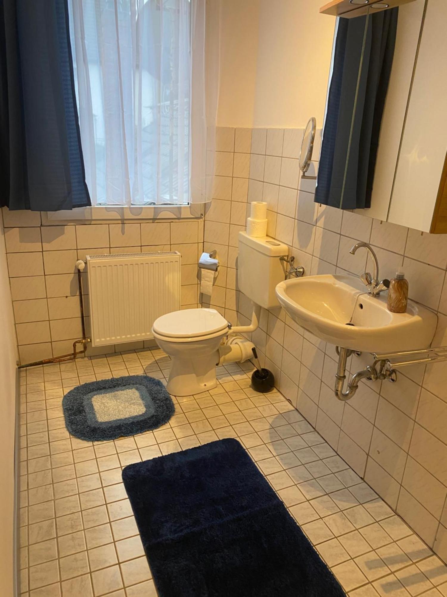 Gaestezimmer Gasthof Becker 호텔 Wulfrath 외부 사진