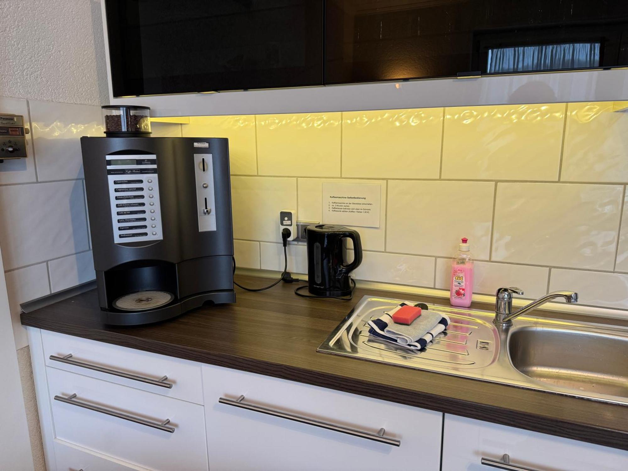 Gaestezimmer Gasthof Becker 호텔 Wulfrath 외부 사진