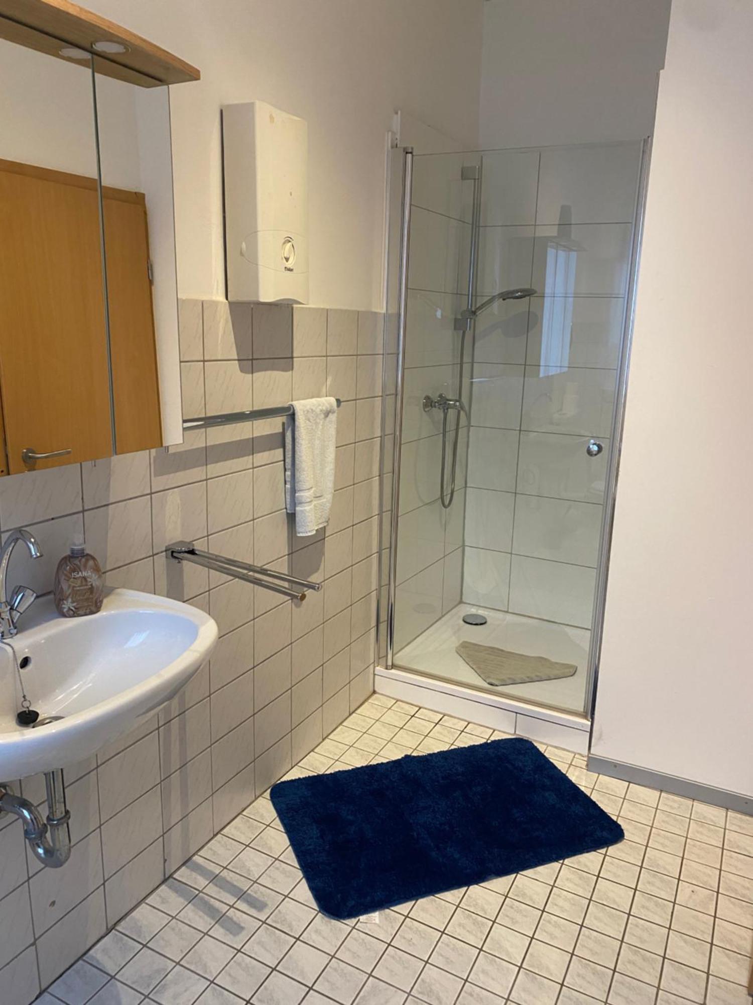 Gaestezimmer Gasthof Becker 호텔 Wulfrath 외부 사진
