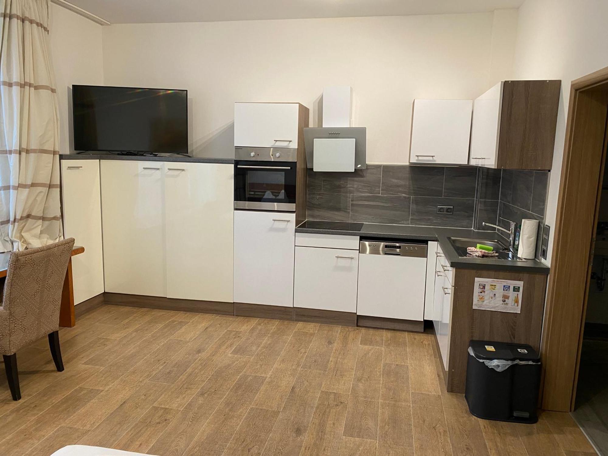 Gaestezimmer Gasthof Becker 호텔 Wulfrath 외부 사진