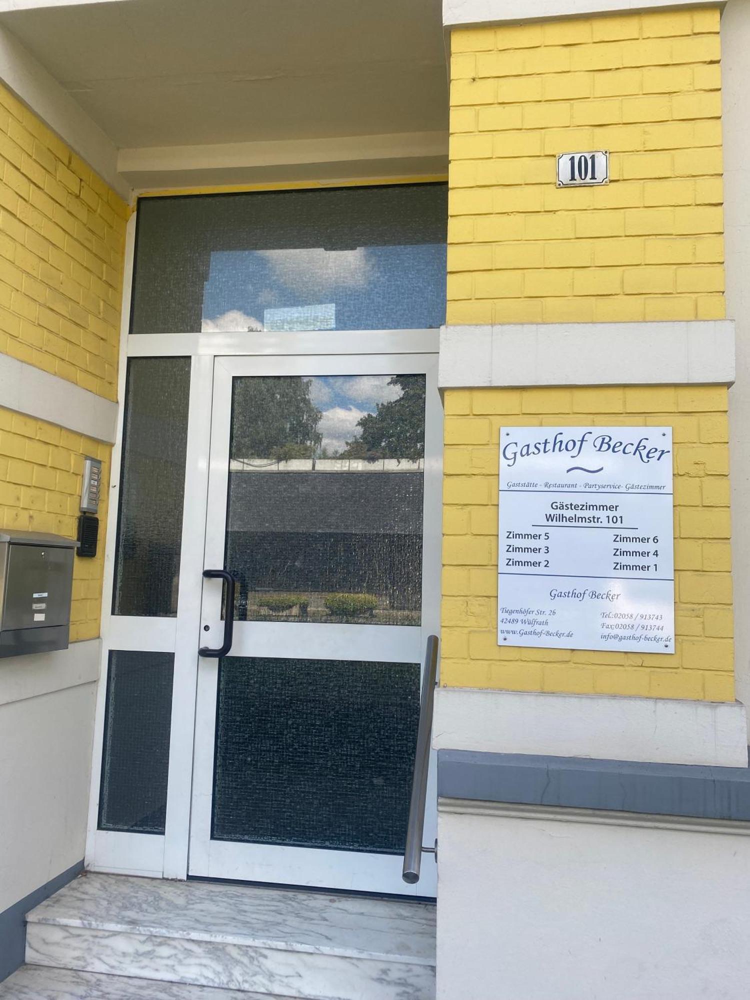 Gaestezimmer Gasthof Becker 호텔 Wulfrath 외부 사진